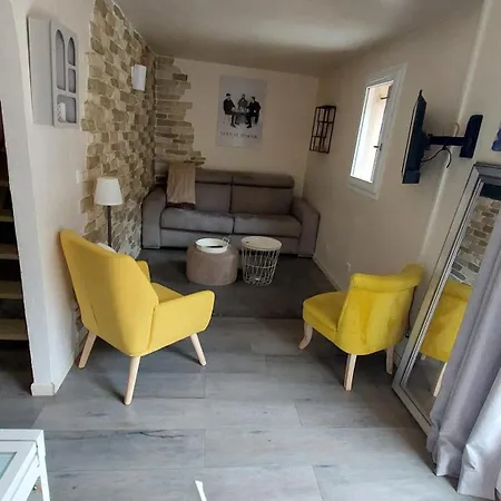 Maison 49 *