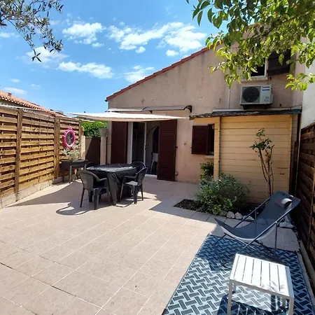 Maison 49 *